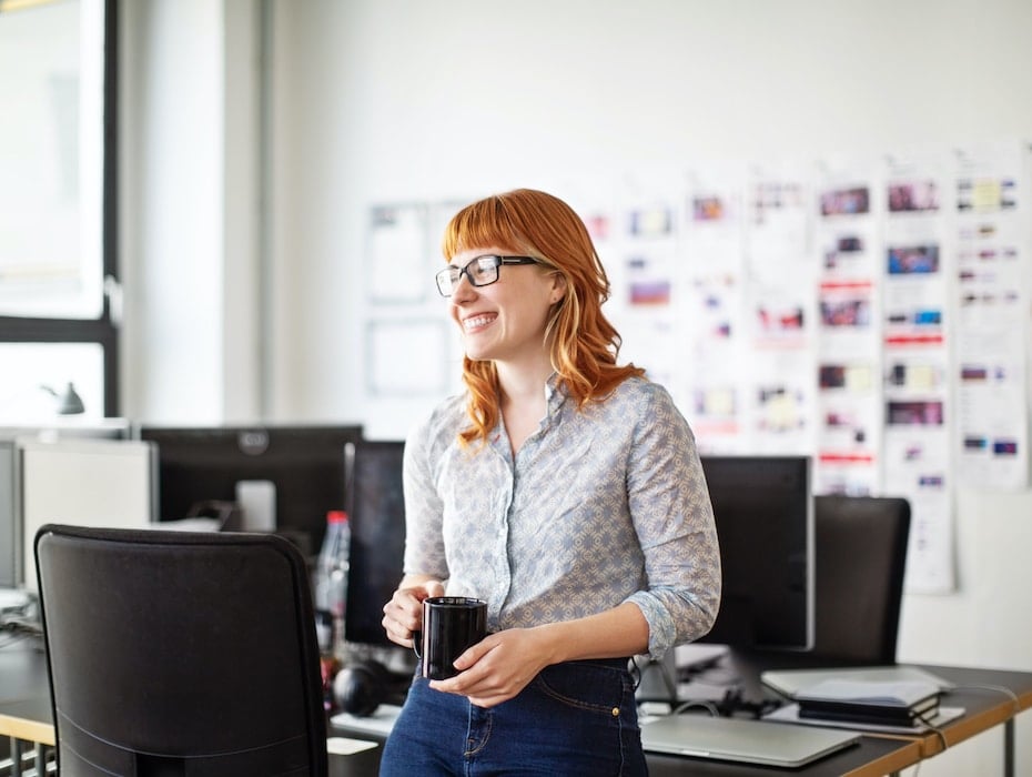 woman smiling at small business